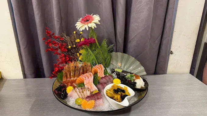 英吉利私房料理 生魚片干貝拼盤